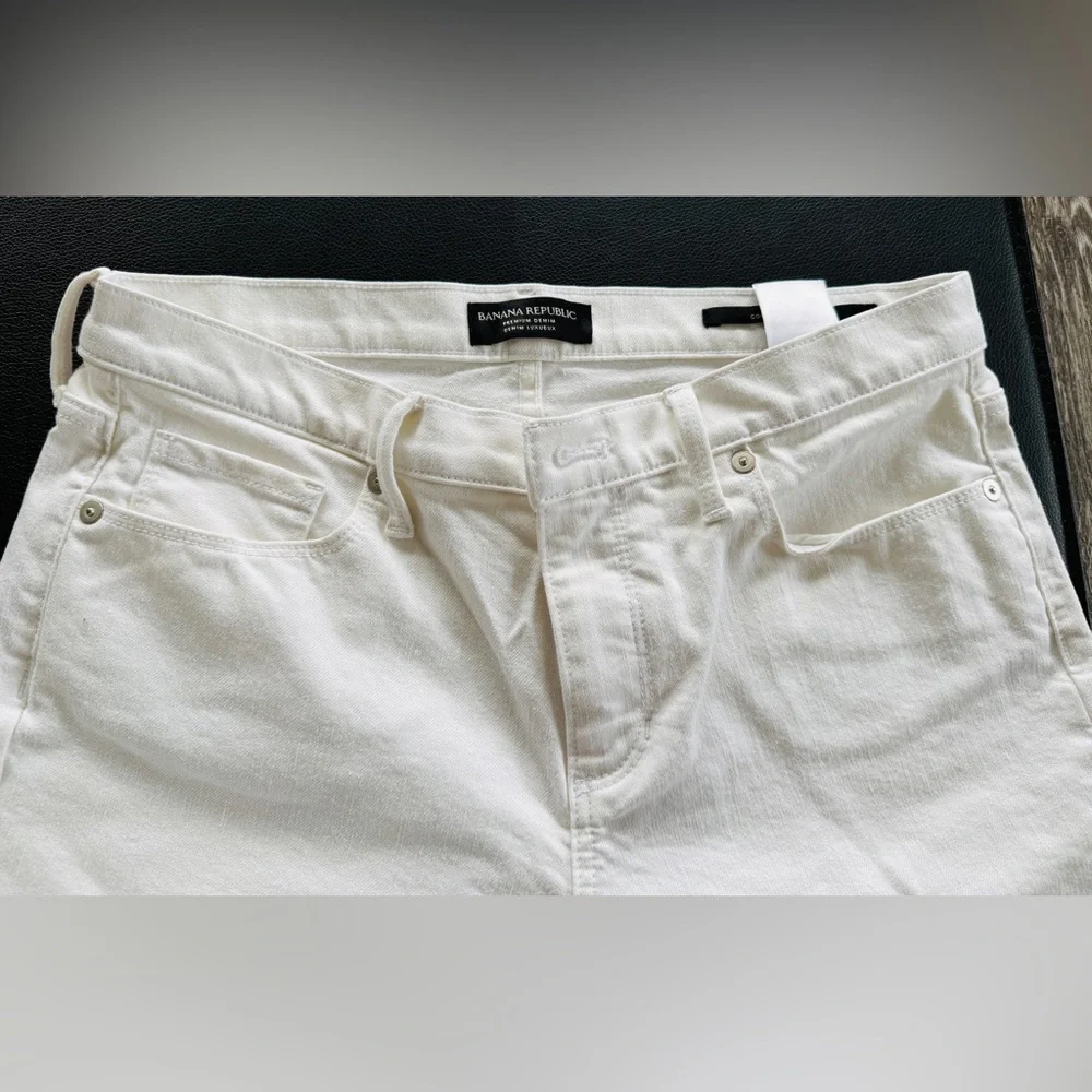 Banana Republic - Women’s White Skinny Jean - Size 28 - Excellent Condition - Picture 3 of 6